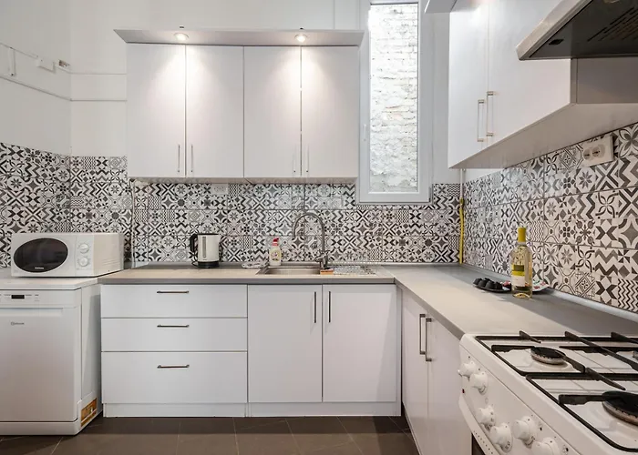 Cedar Hollow Апартаменты Будапешт